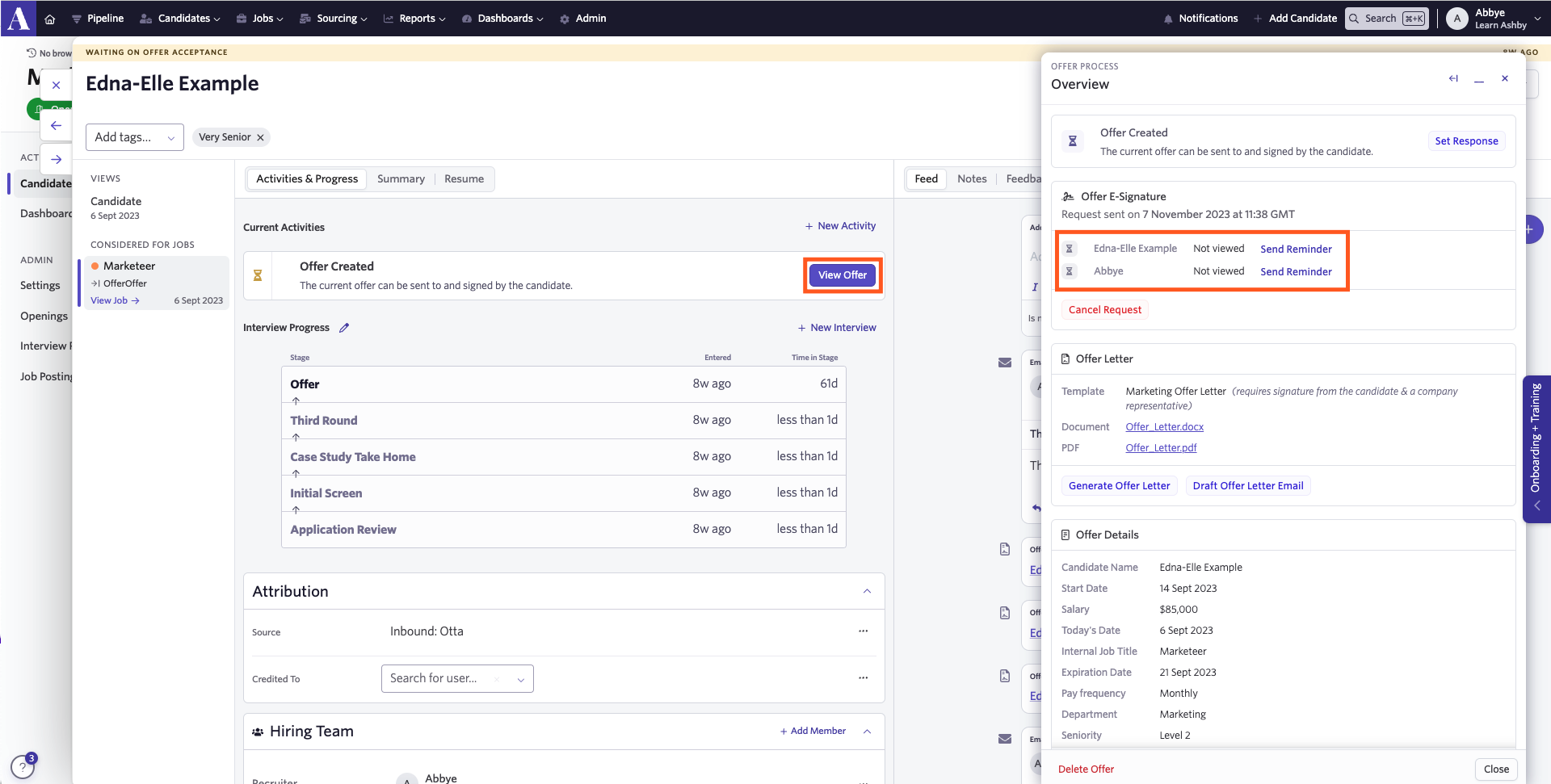 Highlights the View offer button and where the list of required signatures show in the offer overview. Highlights the View offer button and where the list of required signatures show in the offer overview.